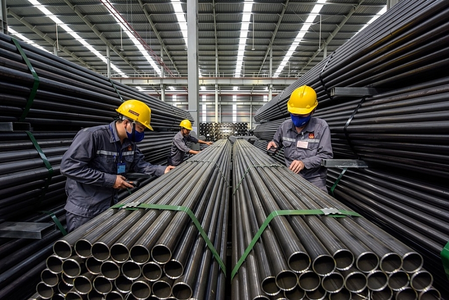 Dòng tiền tiếp tục mất phương hướng, cổ phiếu thép, kim loại là điểm sáng