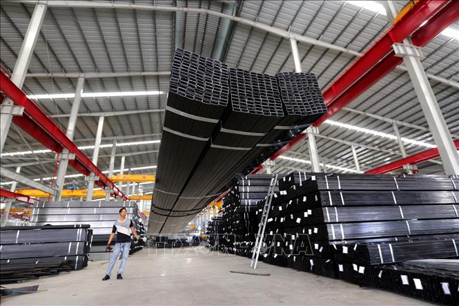 Nhu cầu thép yếu làm đảo lộn dòng chảy thương mại